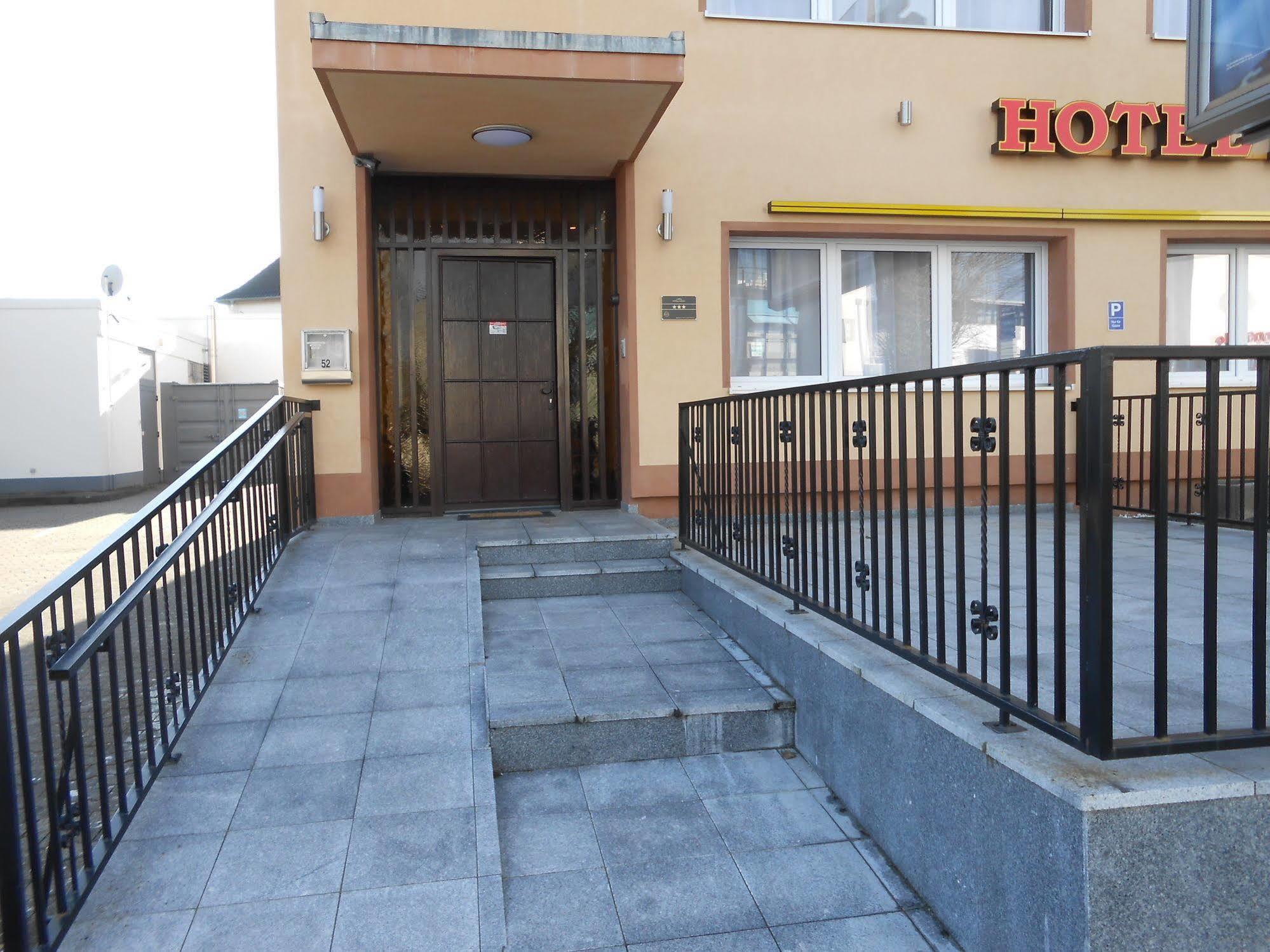 Hotel Platinium Aquisgrano Exterior foto